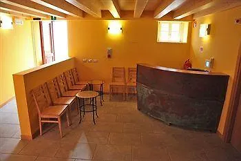 Barbacan Boutique * ترييستي