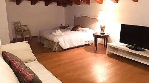 Barbacan Boutique Hotel